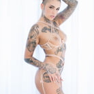 Leigh Raven in 'Dominate me'